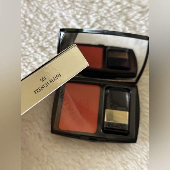 Lancome cheeck blush - Picture 3 of 3